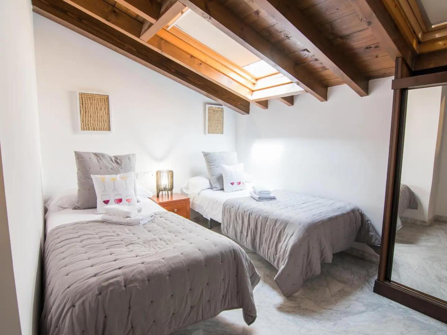 Tuguest Atico Gracia Apartamento Granada Exterior foto